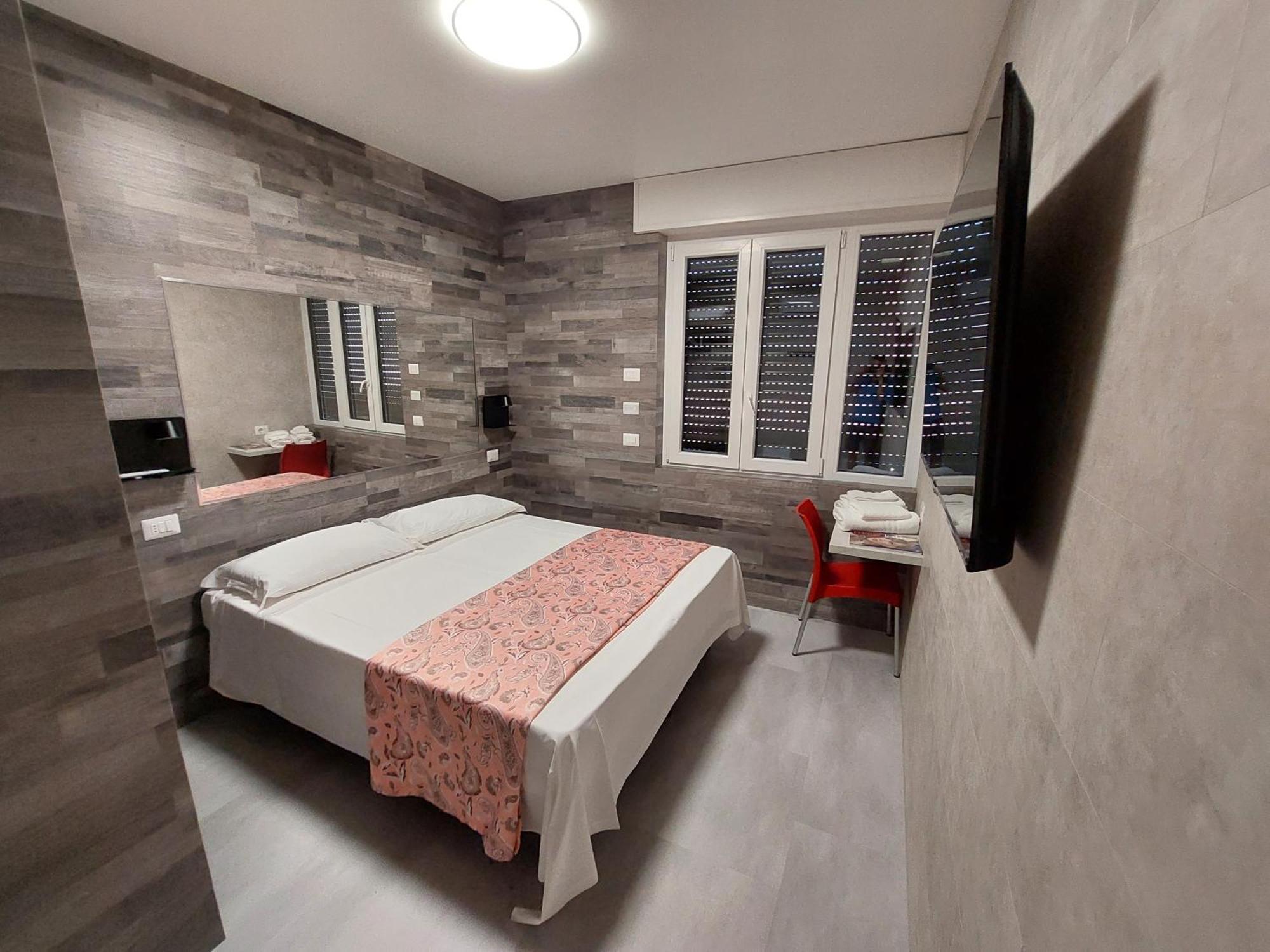 Hotel Pontenuovo Merone Buitenkant foto